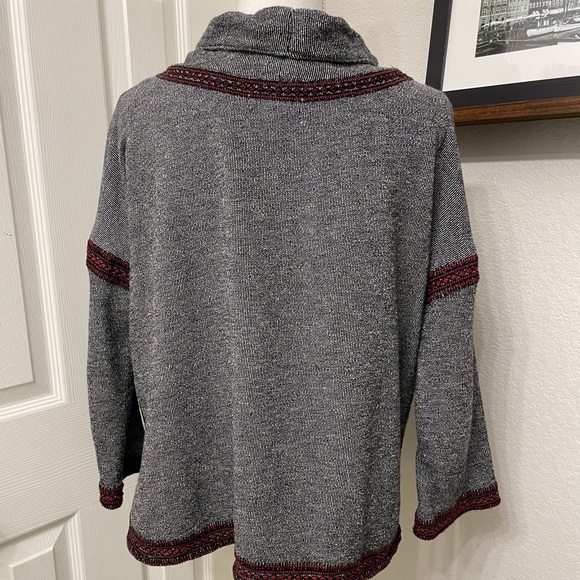 Lucky Brand top - Picture 2 of 3